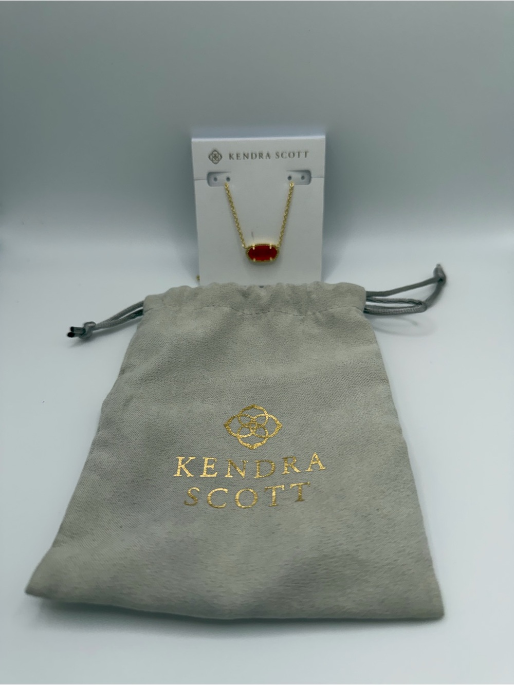 NWT Kendra Scott Elisa gold pendant necklace in Red Illusion